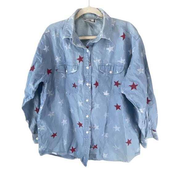Bill Blass Women's Blue Denim Shirt L Red White Star Print Casual Streetwear - Picture 2 of 8
